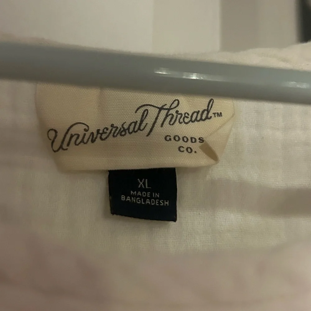 Universal Thread Cream Textured Blouse - Picture 2 of 3